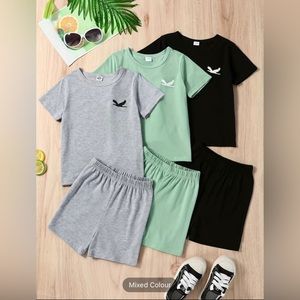 New 3pcs bundle boys eagle print outfit size 7-8 Y ..